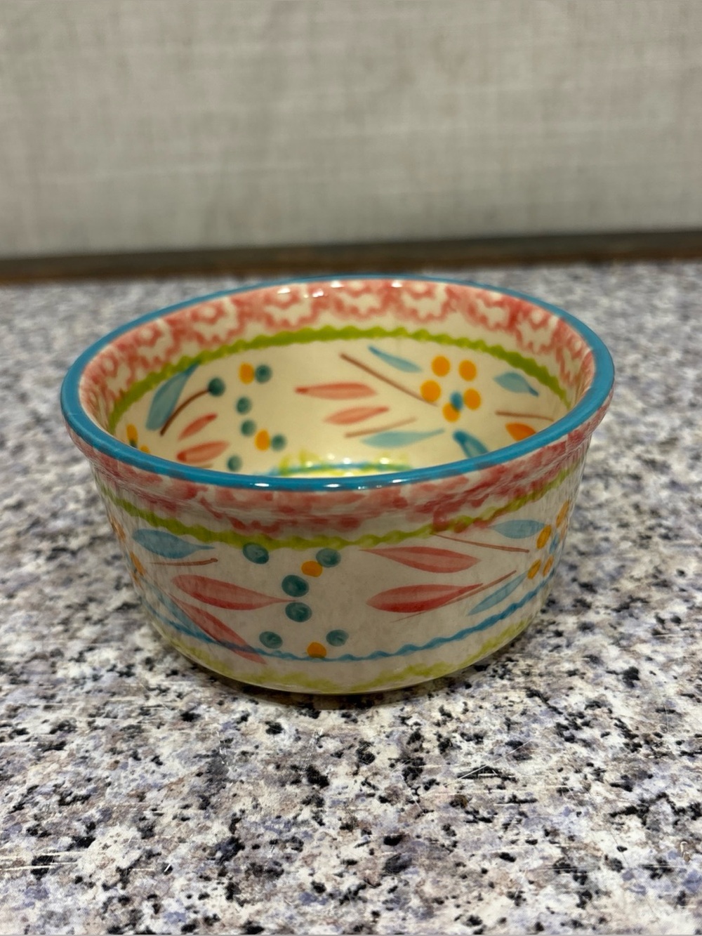 Temp-tations "OLD WORLD"  ~ 6 oz Bowl - Springfetti
